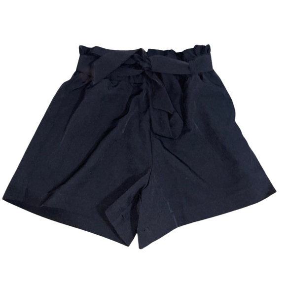 FRANCESCAS BLACK HIGH WASTED SHORTS - Picture 1 of 1